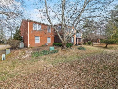 Newly updated top floor condo in Quail Ridge! Recently updated on Owensboro Country Club in Kentucky - for sale on GolfHomes.com, golf home, golf lot