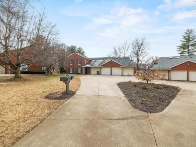 Newly updated top floor condo in Quail Ridge! Recently updated on Owensboro Country Club in Kentucky - for sale on GolfHomes.com, golf home, golf lot