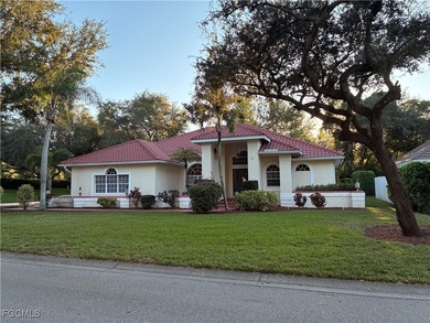 3 bed 2.5 bath on oversized corner lot, mature landscaping on Gateway Golf and Country Club in Florida - for sale on GolfHomes.com, golf home, golf lot