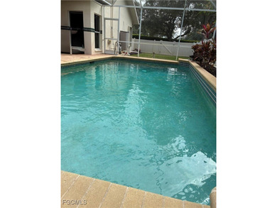 3 bed 2.5 bath on oversized corner lot, mature landscaping on Gateway Golf and Country Club in Florida - for sale on GolfHomes.com, golf home, golf lot