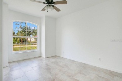 Under contract-accepting backup offers. Move-in Ready Charming 4 on Bobcat Trail Golf Club in Florida - for sale on GolfHomes.com, golf home, golf lot