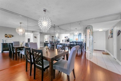 This bright 2-bedroom, 2-bath corner unit offers comfortable on Inverrary Country Club in Florida - for sale on GolfHomes.com, golf home, golf lot