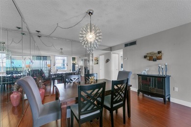 This bright 2-bedroom, 2-bath corner unit offers comfortable on Inverrary Country Club in Florida - for sale on GolfHomes.com, golf home, golf lot