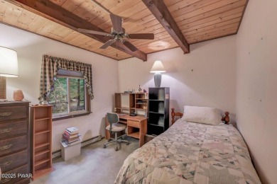 This charming three bedroom, two bathroom home is perfectly on The Hideout Golf in Pennsylvania - for sale on GolfHomes.com, golf home, golf lot