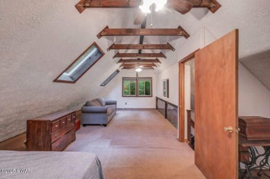 This charming three bedroom, two bathroom home is perfectly on The Hideout Golf in Pennsylvania - for sale on GolfHomes.com, golf home, golf lot