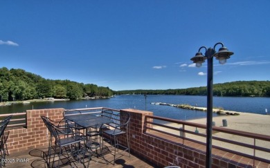 This charming three bedroom, two bathroom home is perfectly on The Hideout Golf in Pennsylvania - for sale on GolfHomes.com, golf home, golf lot