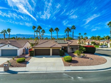 Excellent opportunity in Palm Desert Country Club area on Palm Desert Country Club in California - for sale on GolfHomes.com, golf home, golf lot