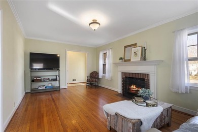 Stone Ranch cottage in coveted Golden Acres is pure magic on Drumm Farm Golf Course in Missouri - for sale on GolfHomes.com, golf home, golf lot