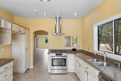 Located in the heart of Sun Lakes, this well-maintained home on Oakwood Golf Club  in Arizona - for sale on GolfHomes.com, golf home, golf lot