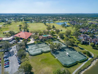 Discover your ideal retreat in this rare 2 bed, 2 bath on Meadowood Golf and Tennis Club in Florida - for sale on GolfHomes.com, golf home, golf lot