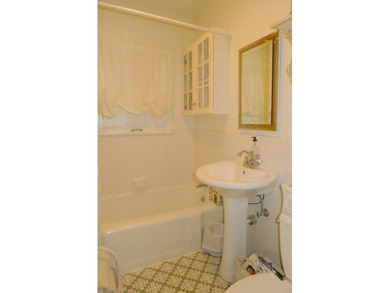 Stone Ranch cottage in coveted Golden Acres is pure magic on Drumm Farm Golf Course in Missouri - for sale on GolfHomes.com, golf home, golf lot