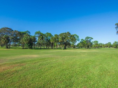 Discover your ideal retreat in this rare 2 bed, 2 bath on Meadowood Golf and Tennis Club in Florida - for sale on GolfHomes.com, golf home, golf lot