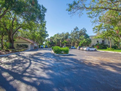 Discover your ideal retreat in this rare 2 bed, 2 bath on Meadowood Golf and Tennis Club in Florida - for sale on GolfHomes.com, golf home, golf lot