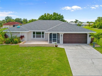 DEEP CREEK! STUNNING REMODELED 3-BEDROOM, 2.5-BATH, 2-CAR GARAGE on Deep Creek Golf Club in Florida - for sale on GolfHomes.com, golf home, golf lot