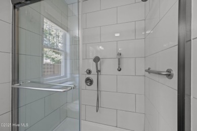 Looking for one story coastal NC living with no HOA? Here's your on Belvedere Country Club in North Carolina - for sale on GolfHomes.com, golf home, golf lot