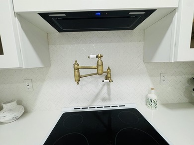 This upgraded designer unit will not last- FORNO appliances on Kings Point Golf -Flanders Way in Florida - for sale on GolfHomes.com, golf home, golf lot