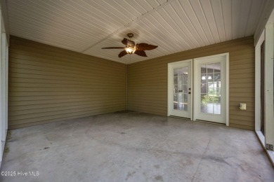 Looking for one story coastal NC living with no HOA? Here's your on Belvedere Country Club in North Carolina - for sale on GolfHomes.com, golf home, golf lot