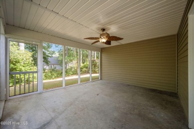 Looking for one story coastal NC living with no HOA? Here's your on Belvedere Country Club in North Carolina - for sale on GolfHomes.com, golf home, golf lot