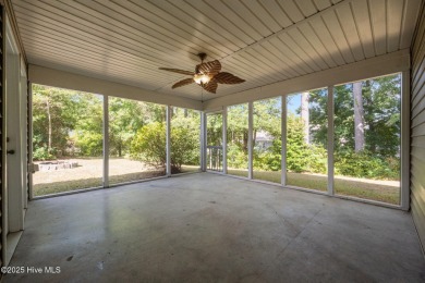 Looking for one story coastal NC living with no HOA? Here's your on Belvedere Country Club in North Carolina - for sale on GolfHomes.com, golf home, golf lot