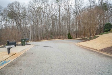 Building lot in Woodfin Ridge- Cul-de-sac lot in the gated on Woodfin Ridge Golf Club in South Carolina - for sale on GolfHomes.com, golf home, golf lot