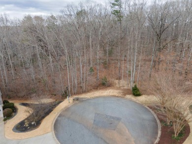 Building lot in Woodfin Ridge- Cul-de-sac lot in the gated on Woodfin Ridge Golf Club in South Carolina - for sale on GolfHomes.com, golf home, golf lot