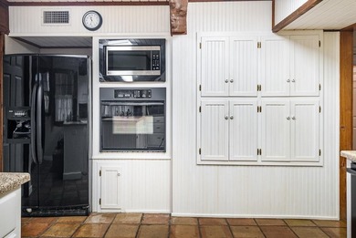 SPACIOUS TOWNHOME WITH PREMIER VIEW OF RIVERHILL GOLF COURSE AT on Riverhill Country Club in Texas - for sale on GolfHomes.com, golf home, golf lot