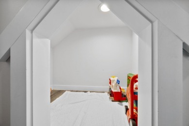 This stunning 4-bedroom, bright and airy home features an open on Woodfin Ridge Golf Club in South Carolina - for sale on GolfHomes.com, golf home, golf lot