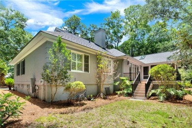 TTHOUGHTFUL RENOVATION IN THE LANDINGS.  Located just around the on The Landings Club - Oakridge in Georgia - for sale on GolfHomes.com, golf home, golf lot