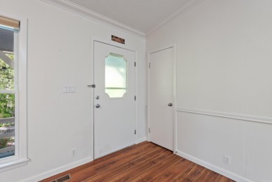 New listing, priced to sell! This recently remodeled, 3-bedroom on DeSoto Golf Course in Arkansas - for sale on GolfHomes.com, golf home, golf lot