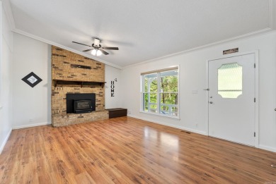 New listing, priced to sell! This recently remodeled, 3-bedroom on DeSoto Golf Course in Arkansas - for sale on GolfHomes.com, golf home, golf lot