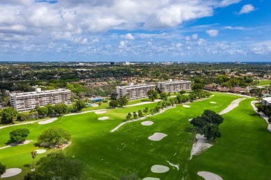 Best deal in The Glens. Beautiful two bedroom condo at the Glens on The Country Club At Boca Raton in Florida - for sale on GolfHomes.com, golf home, golf lot