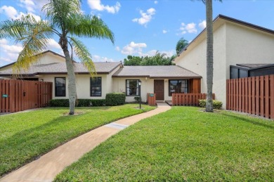 DISCOVER FLORIDA LIVING at its finest in this 2/2 villa in the on Medalist Golf Club in Florida - for sale on GolfHomes.com, golf home, golf lot