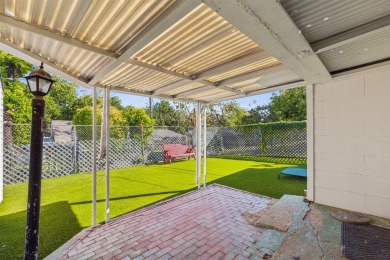!MOTIVATED SELLER! Make us an offer on this Darling 1944 on Stevens Park Golf Course in Texas - for sale on GolfHomes.com, golf home, golf lot