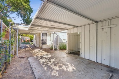 !MOTIVATED SELLER! Make us an offer on this Darling 1944 on Stevens Park Golf Course in Texas - for sale on GolfHomes.com, golf home, golf lot