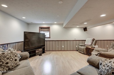 Beautiful 4 bedroom, 3 bath brick home in the heart of Monett on Windmill Ridge Golf Course in Missouri - for sale on GolfHomes.com, golf home, golf lot