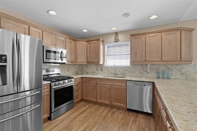 ~NO BOND~ ~2021 ROOF~ ~FURNITURE & GOLF CART PACKAGE SOLD on The Links of Spruce Creek in Florida - for sale on GolfHomes.com, golf home, golf lot