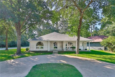 197 Westwood Drive in Trinity, Texas, is a charming residential on Whispering Pines Golf Club in Texas - for sale on GolfHomes.com, golf home, golf lot