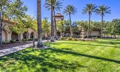 Stunningly updated 2-bedroom, 2-bathroom Carlsbad model townhome on Palm Valley Golf Course in Nevada - for sale on GolfHomes.com, golf home, golf lot