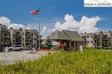 Enjoy long range views from this very affordable turnkey unit on Beech Mountain Club in North Carolina - for sale on GolfHomes.com, golf home, golf lot