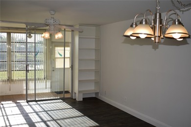 Great price reduction on a ready to enjoy condo in Phase 3! on Sunrise Lakes Phase III in Florida - for sale on GolfHomes.com, golf home, golf lot