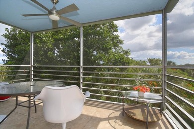 Top-Floor Gem Priced to Sell!
This partially updated top-floor on Oaks Country Club in Florida - for sale on GolfHomes.com, golf home, golf lot