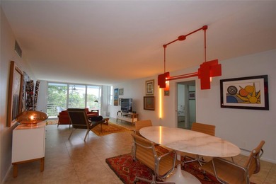 Top-Floor Gem Priced to Sell!This partially updated top-floor on  in Florida - for sale on GolfHomes.com, golf home, golf lot