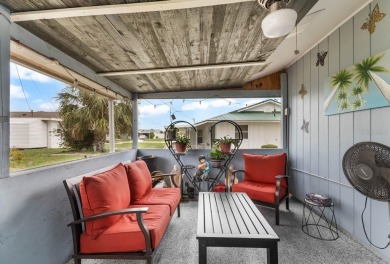NO HOA** GENERATOR HOOKUP**  This well maintained 2-bedroom on North Lakes Golf Course in Florida - for sale on GolfHomes.com, golf home, golf lot