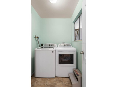 NO HOA** GENERATOR HOOKUP**  This well maintained 2-bedroom on North Lakes Golf Course in Florida - for sale on GolfHomes.com, golf home, golf lot