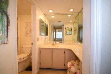 Top-Floor Gem Priced to Sell!
This partially updated top-floor on Oaks Country Club in Florida - for sale on GolfHomes.com, golf home, golf lot