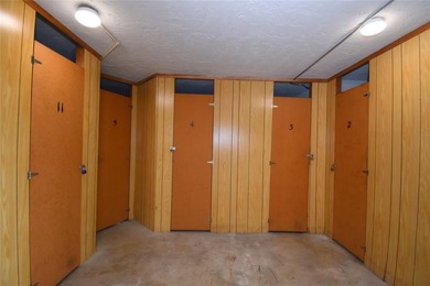 Top-Floor Gem Priced to Sell!
This partially updated top-floor on Oaks Country Club in Florida - for sale on GolfHomes.com, golf home, golf lot