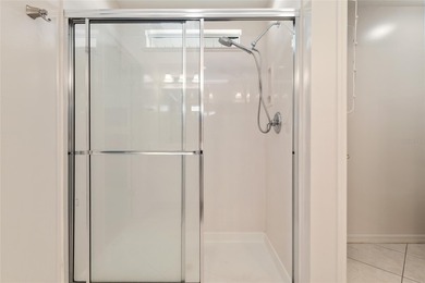 This beautifully maintained Alydar model offers 2 bedrooms, 2 on Eagle Ridge At Spruce Creek Country Club in Florida - for sale on GolfHomes.com, golf home, golf lot