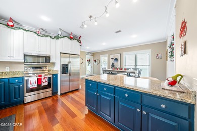 Beautiful home located in the highly sought after community of on Holiday Golf Club in Florida - for sale on GolfHomes.com, golf home, golf lot