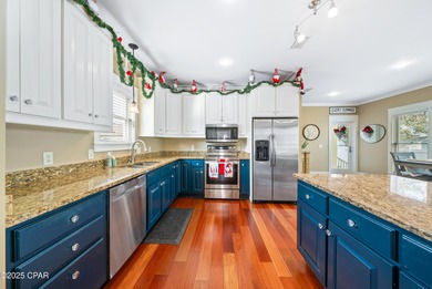 Beautiful home located in the highly sought after community of on Holiday Golf Club in Florida - for sale on GolfHomes.com, golf home, golf lot