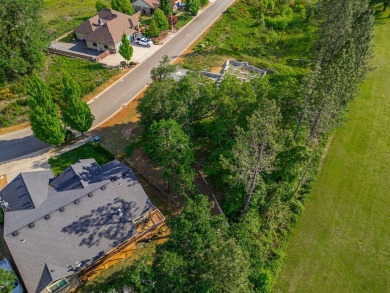 Live the Golf Course Lifestyle!Have you ever dreamed of living on Illinois Valley Golf Course in Oregon - for sale on GolfHomes.com, golf home, golf lot